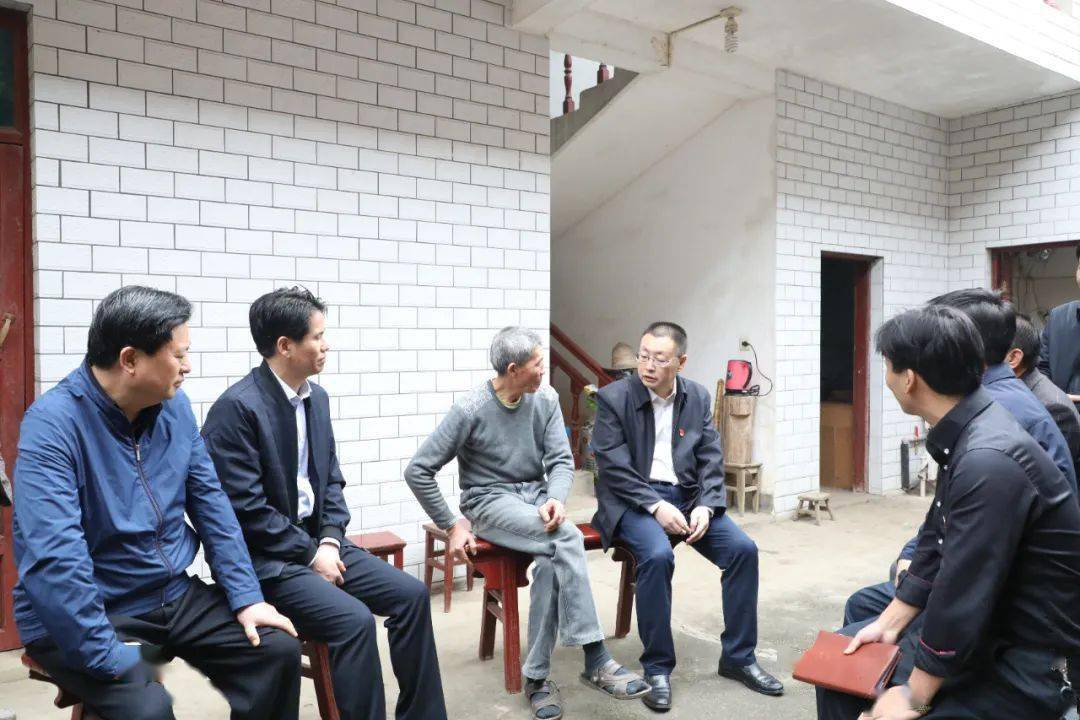孙劲涛到乡镇调研时强调:铆足干劲,突出补短板,强弱项,高质量的完成
