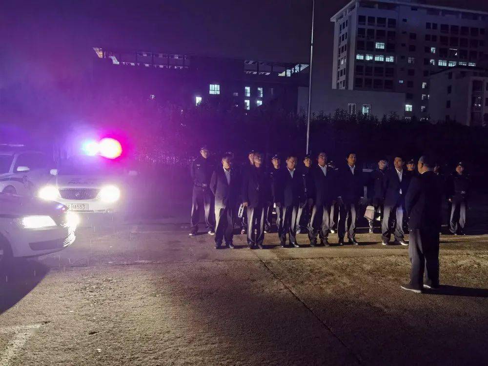 连续2天夜晚淮安突击行动拘留2人共出动警察55人次