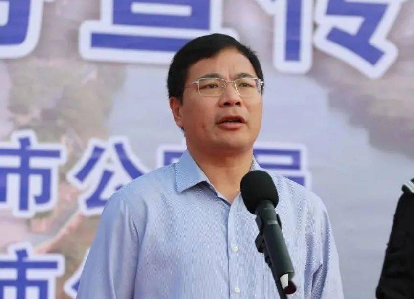 周作铁在致辞中介绍了近年来平果市扫黑除恶,打击黄赌毒等工作取得的