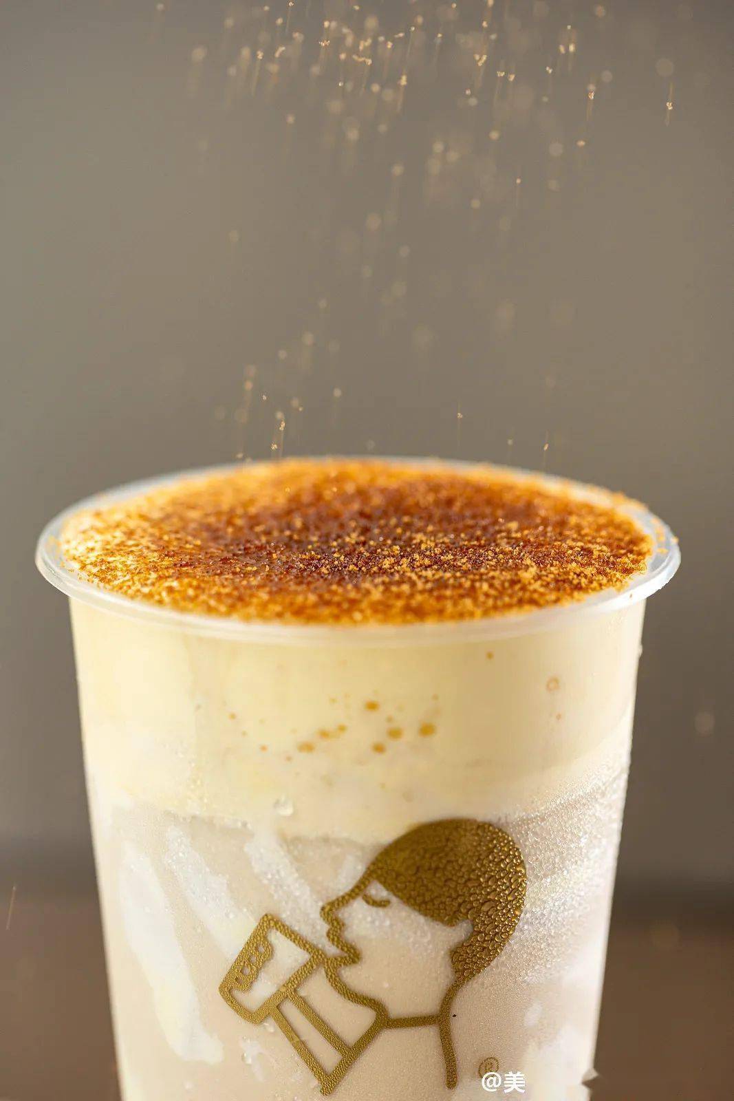 可以吸的蛋糕!喜茶首创,现今升级回归!_奶茶