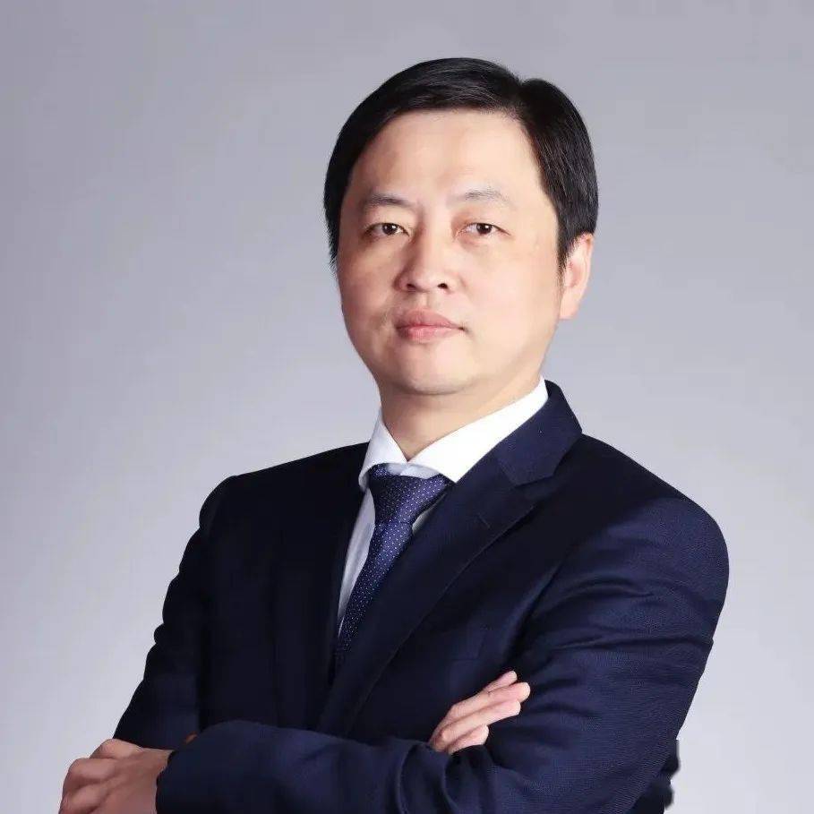 顾宇翔教授团队:左ica床突上段巨大动脉瘤夹闭术一例