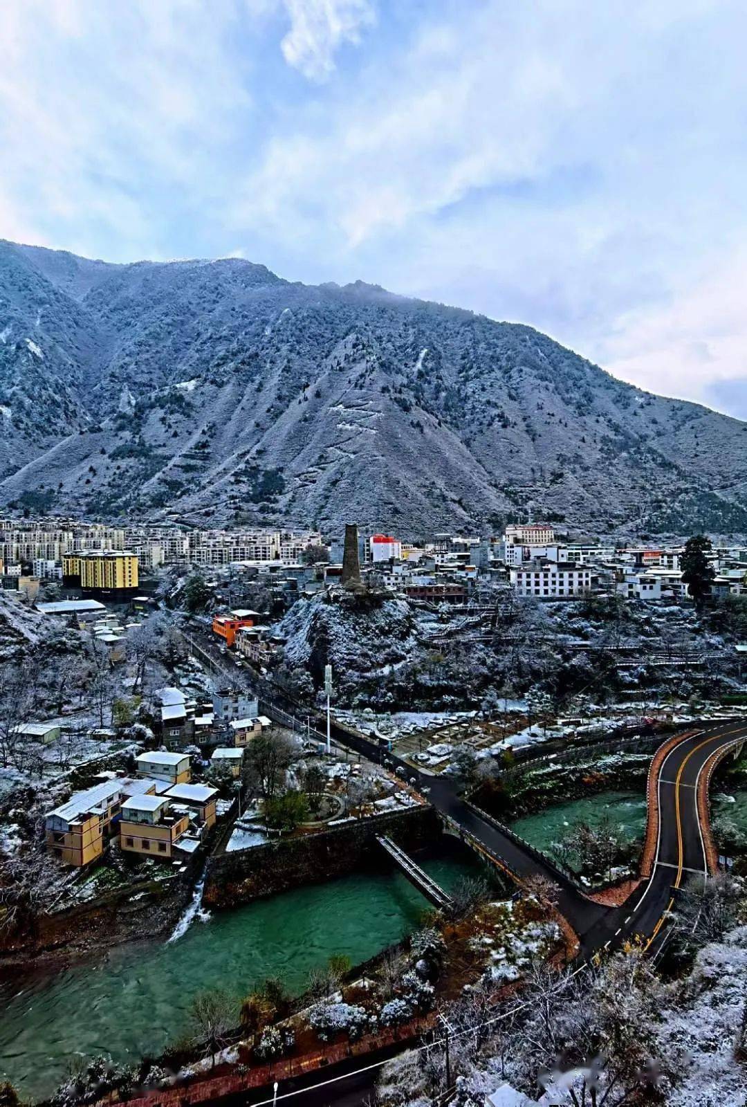 走进天府旅游名县理县今冬第一场雪刷屏了