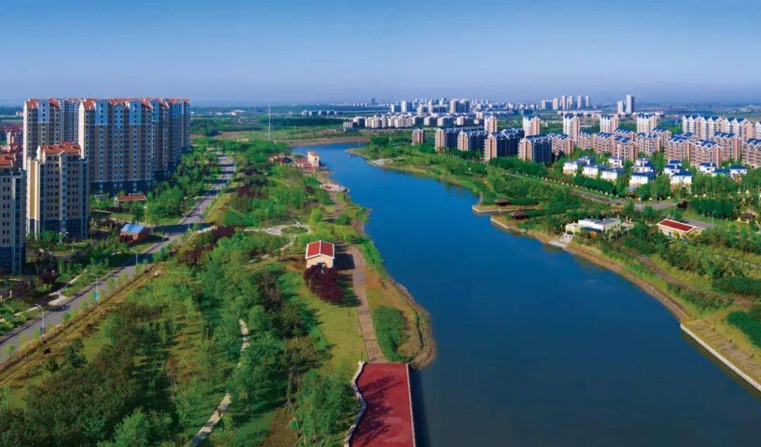 然而,南海新区滨海街道金滩明珠小区的居民心里却是暖洋洋的.