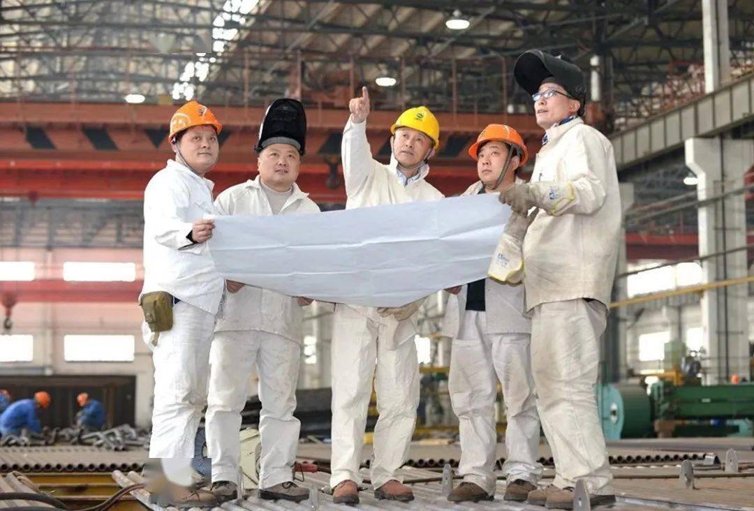 党中央国务院表彰全国劳模,咱上海电气有2位!-搜狐大视野-搜狐新闻