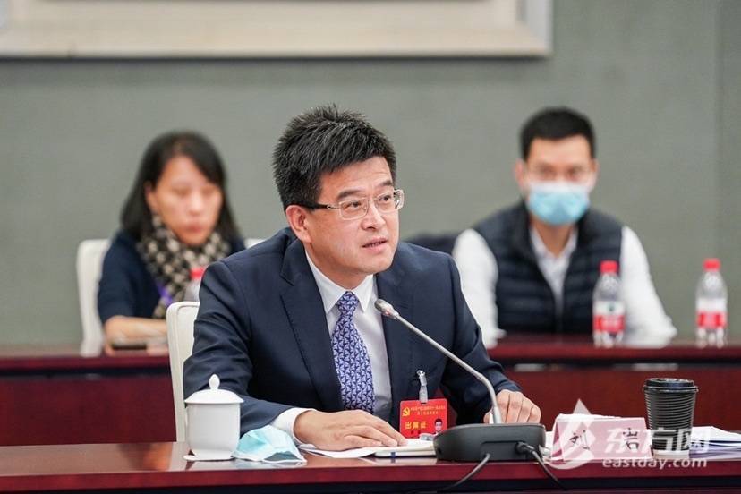 刘岩认为,《决定》和《建议》充分体现了科技创新在上海未来五年和更