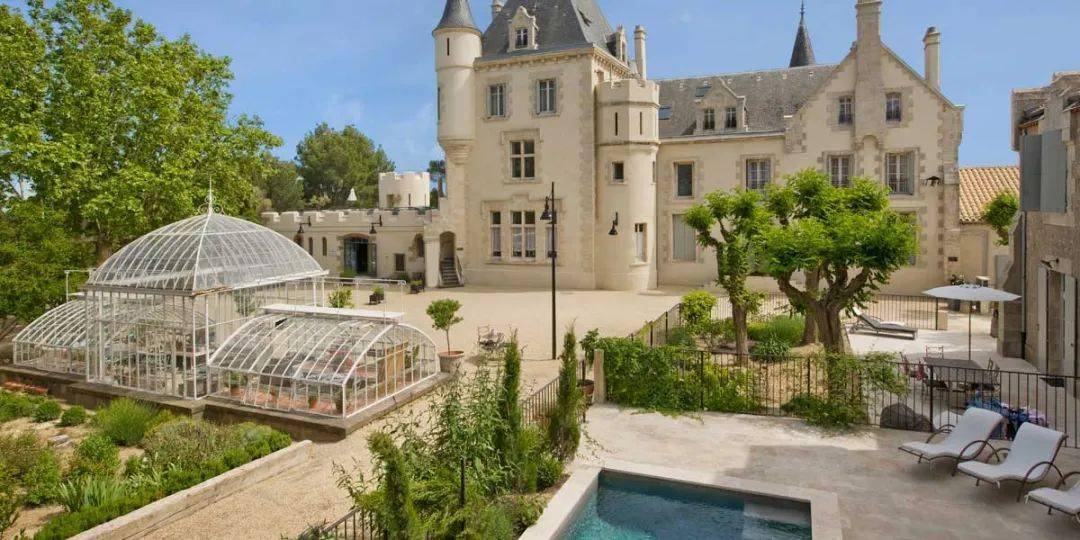 since1938年宾利酒庄诞生,它既有英国绅士骨子里对完美艺术的追求,又