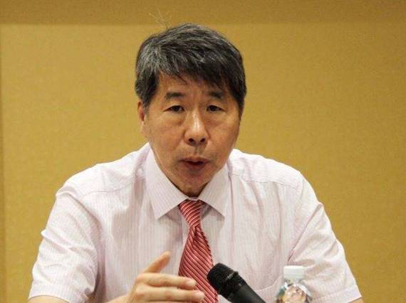 张亚中:台湾大学政治学系教授