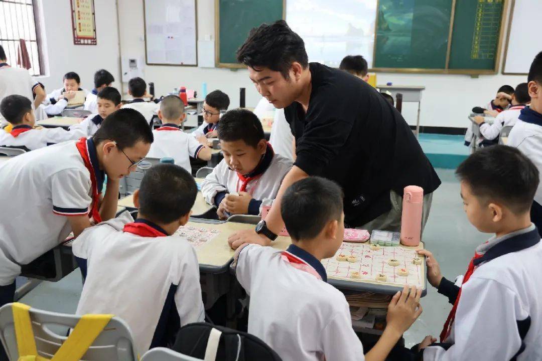 多彩活动魅力校园龙实b校区第二课堂活动成果展