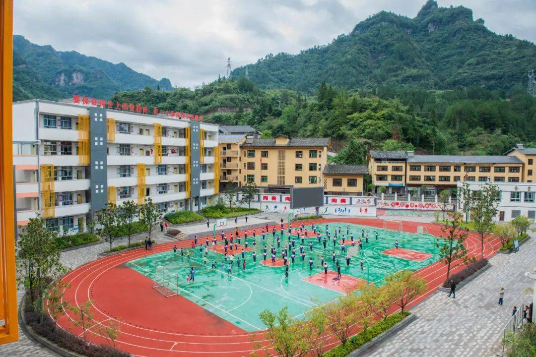 中益乡小学一所乡村小学的蜕变
