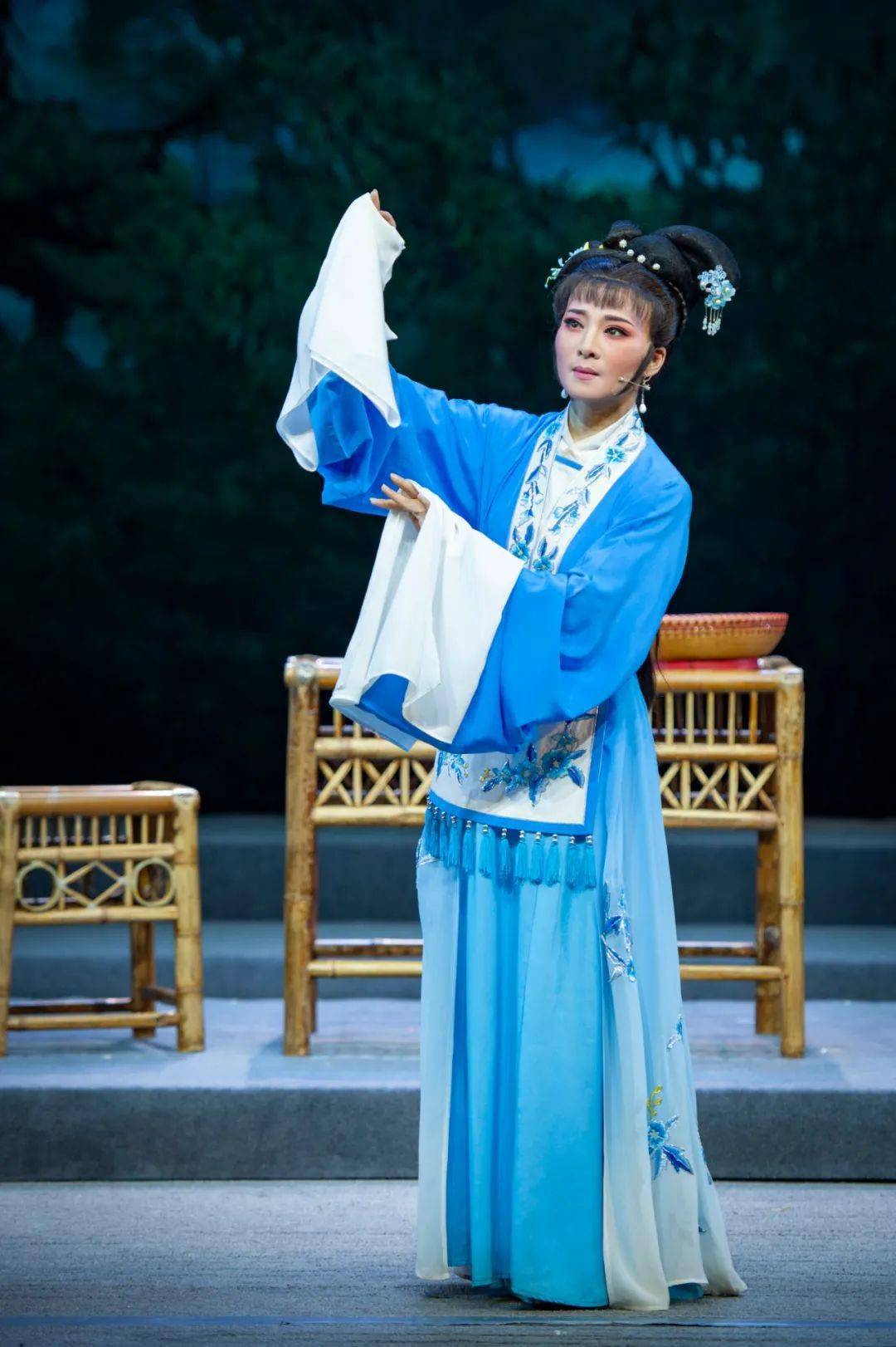 绍兴小百花狸猫换太子何文秀12月开演