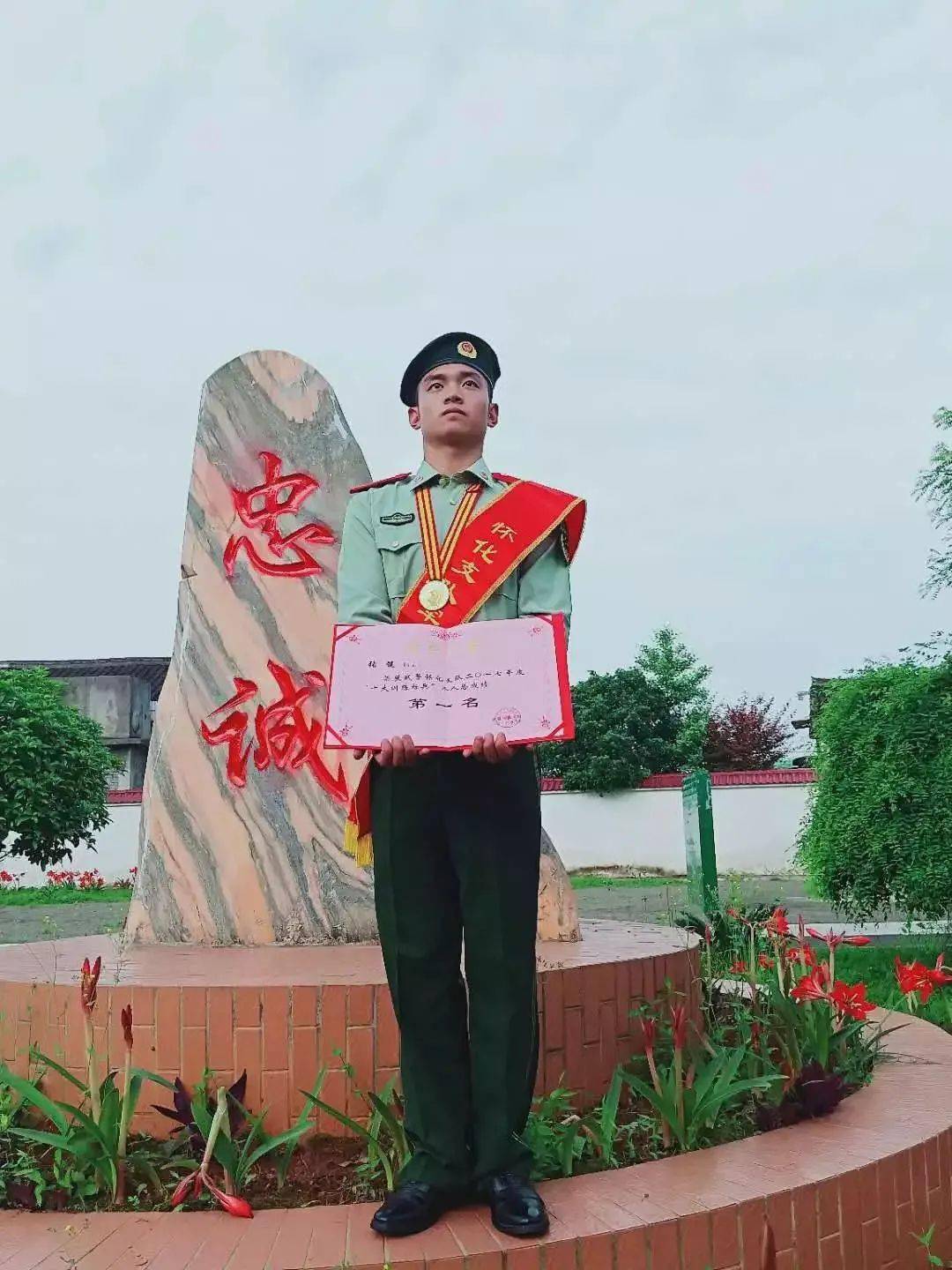 三湘四水强军行丨我心中的指导员_陈家俊