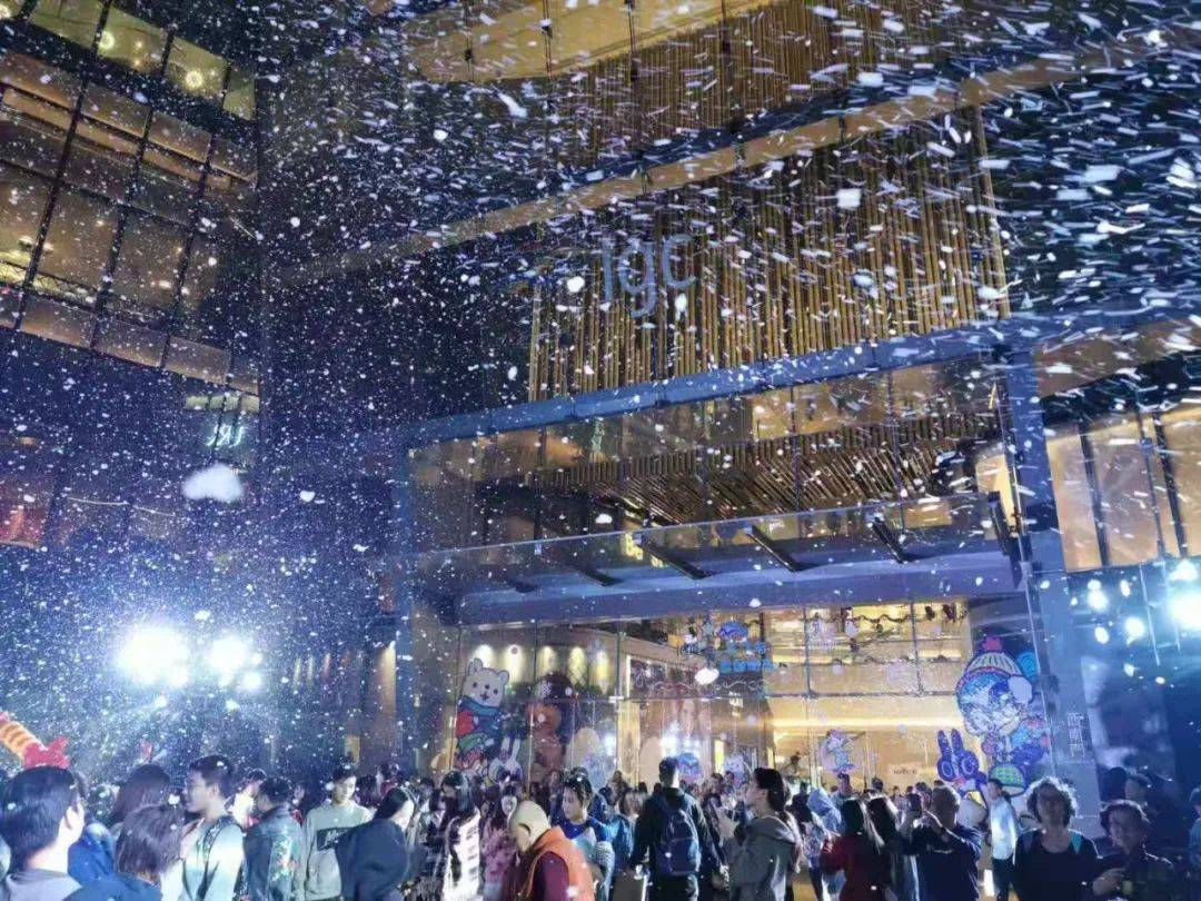 最强冷空气来袭本周到广州天河路商圈畅游暖冬飘雪王国吧