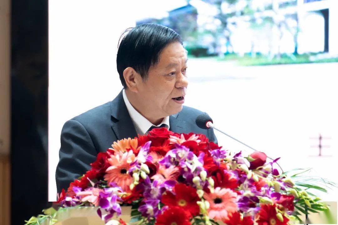 吴中区教育学会第二届理事会第二次会议暨学术论坛在天成中学召开