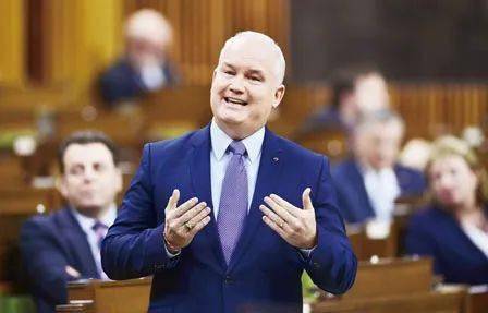 保守党党魁奥图尔周一在众议院质询时间讲话.(加新社)