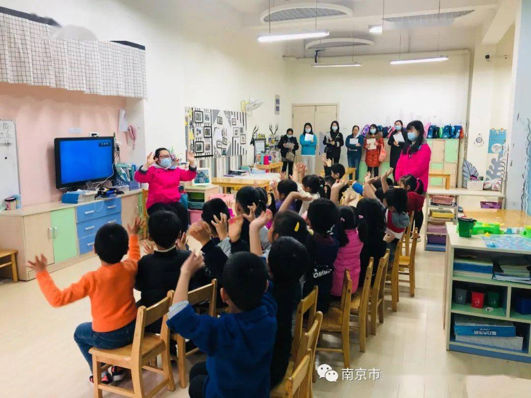 美好"食"光——记爱儿坊东方天郡幼儿园开餐环节开放展示