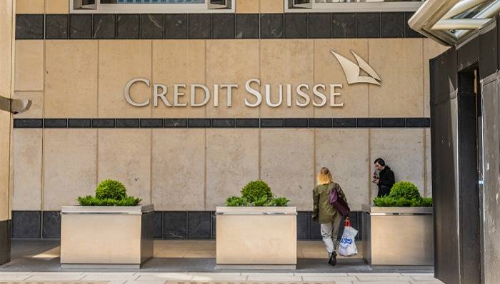 一年连踩四雷 瑞信投资者愤怒高呼“董事长别跑