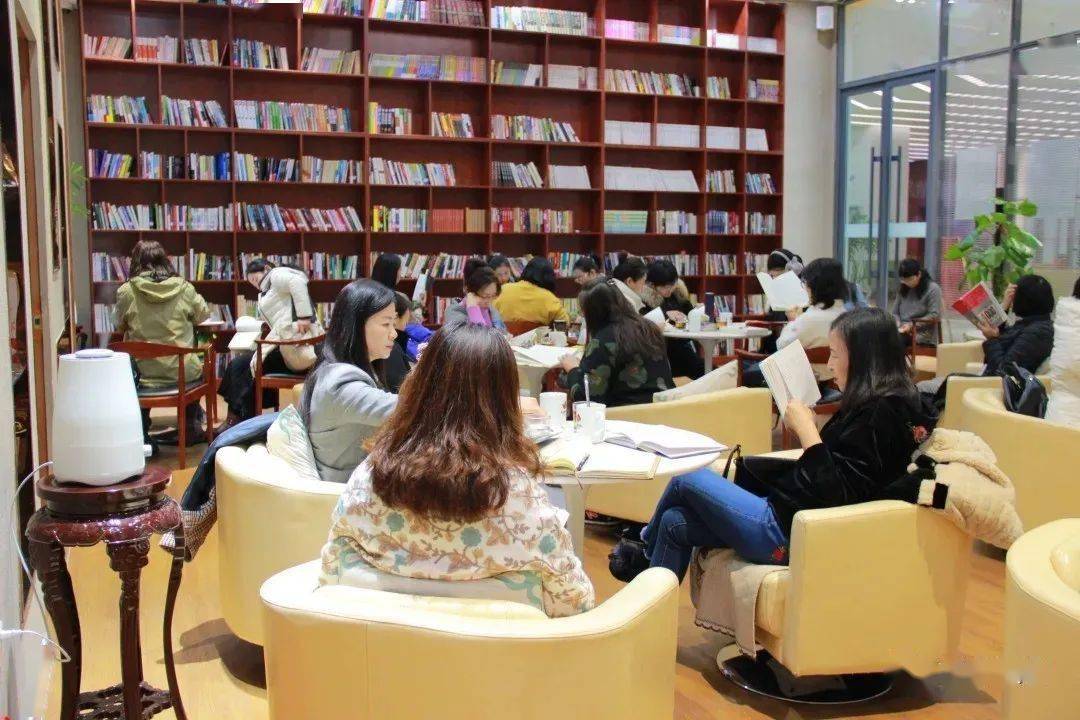 敦煌图书馆关于举办第五十六期 "裸读时光"分享交流活动的通知_读者