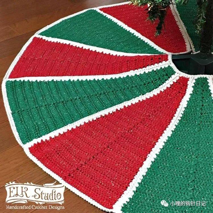 不用买圣诞地毯了自己钩一张铺上去太有气氛了附图解