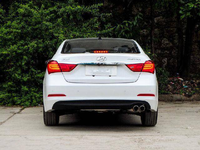 现代名图我8万了运动车身配大空间后排