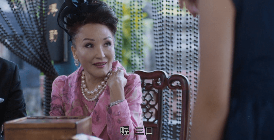 血观音男导演的女性群戏