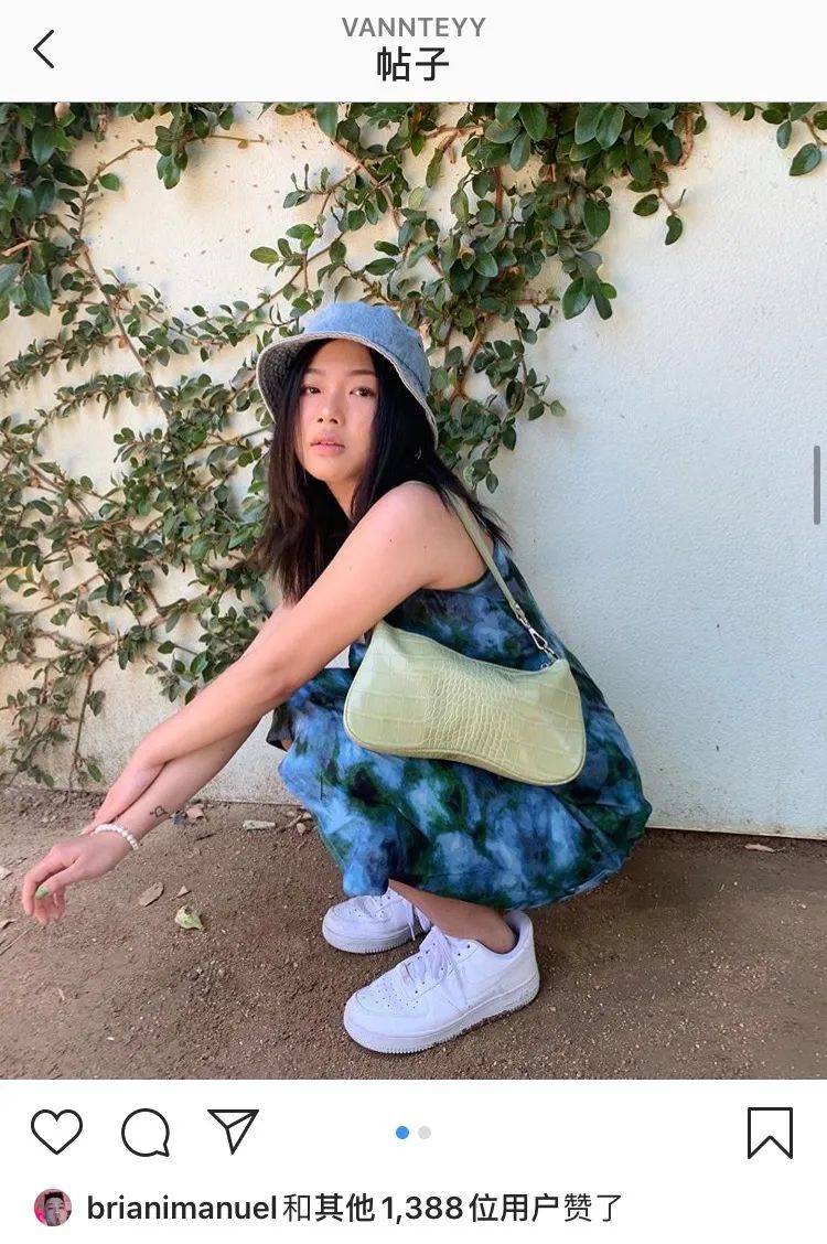 在今年6月份网恋教父rich brian公开了自己首位正牌女朋友tey,宣布