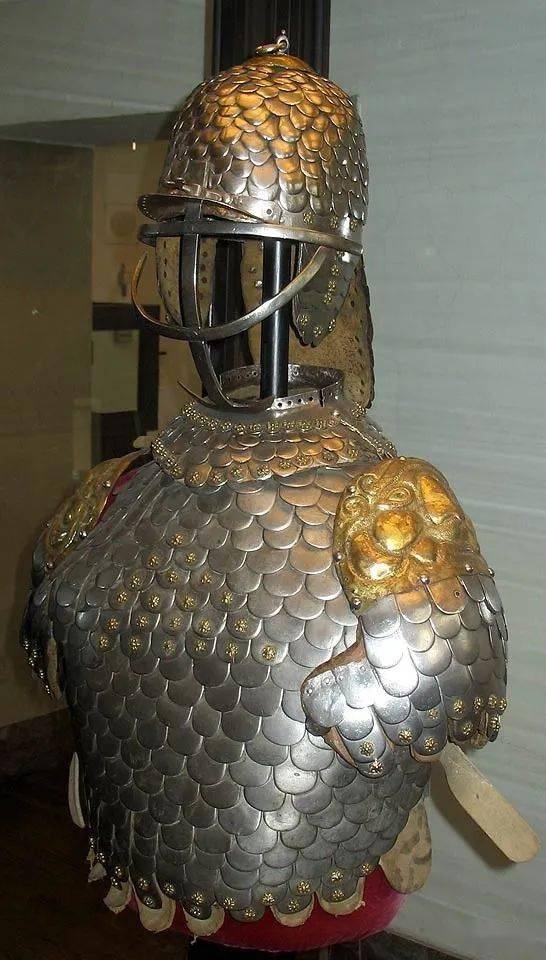 波兰克拉科夫国家博物馆馆藏翼骑兵甲胄欣赏