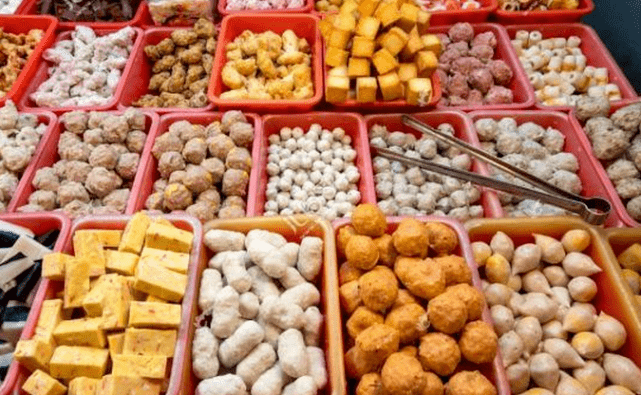 现在的年轻人大多喜欢吃这些鱼丸,火锅丸子,不夸张的说,他们都能把