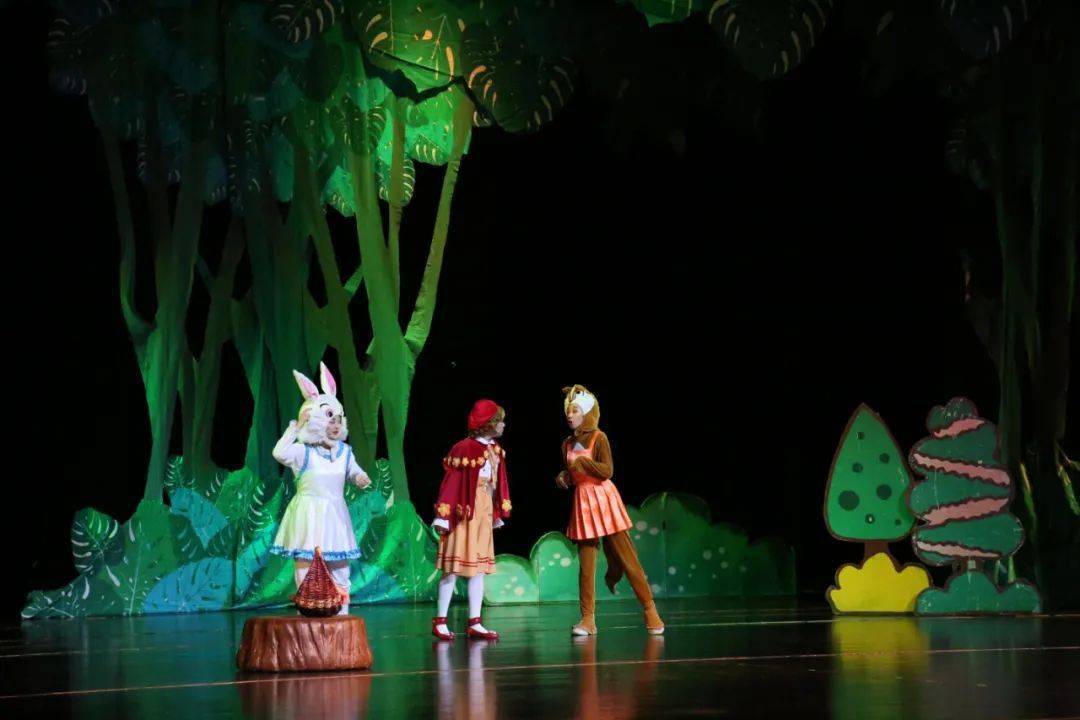 演出回顾看完这场小红帽你对经典又有了新的了解
