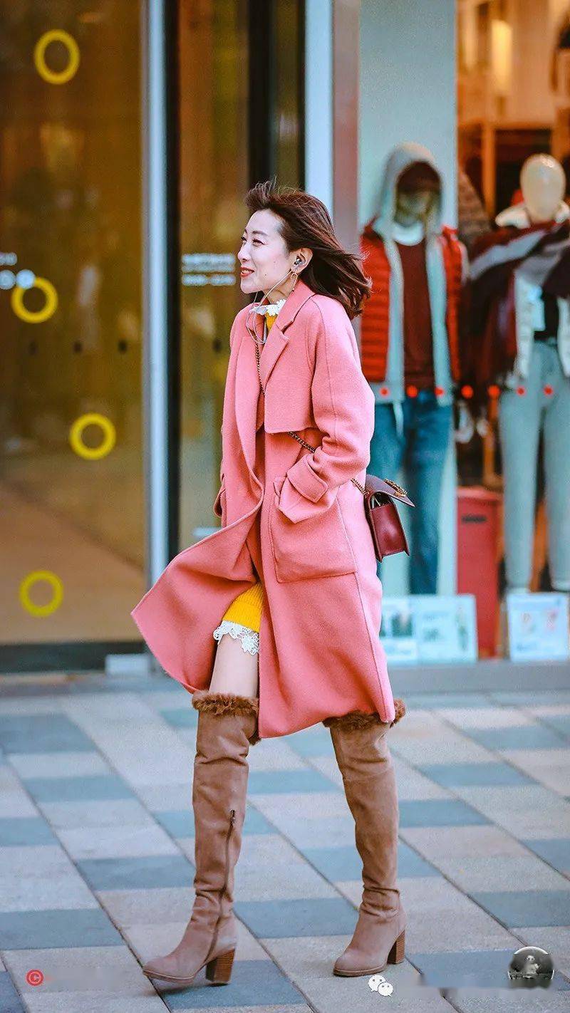 将近期的时尚潮流元素熟记于心你也能够成为抢眼的时髦女郎