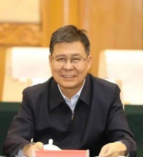 内蒙古省委书记王俊峰图片
