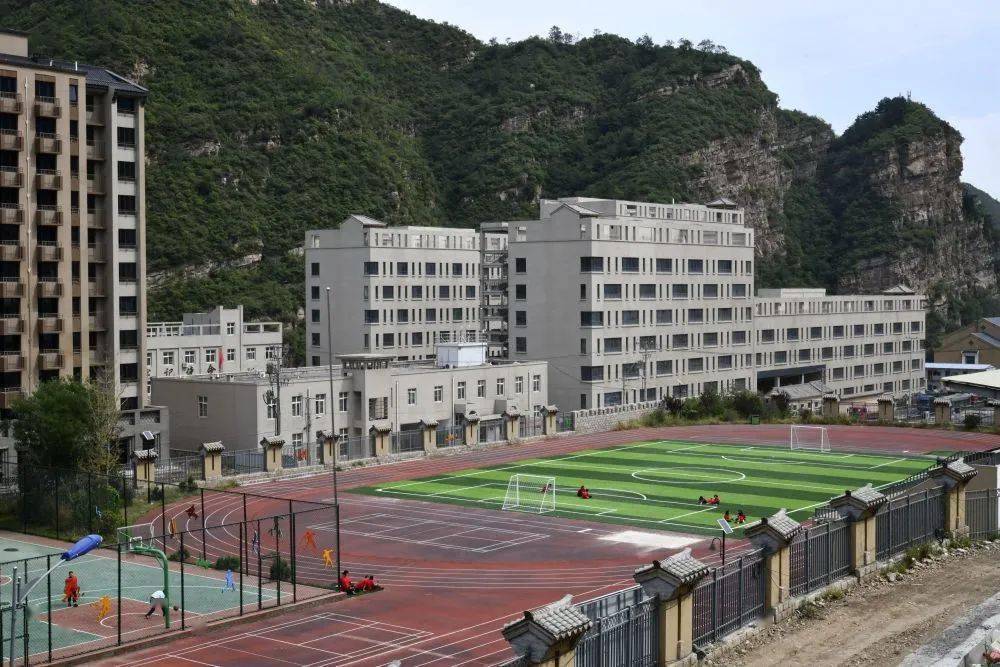 "贫中之贫"如何"黄土生金"——从4个家庭看河北阜平之变