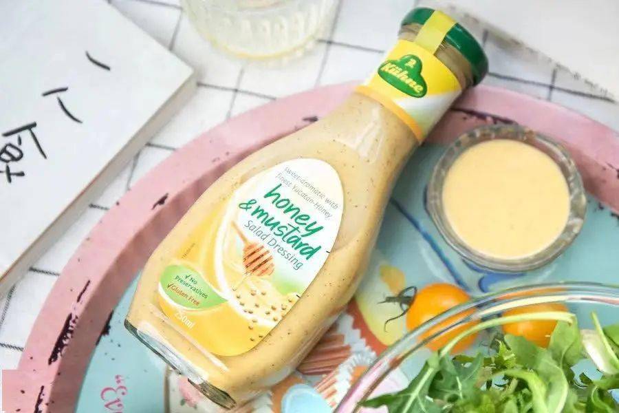 轻食伴侣让你爱上吃草的6款低卡沙拉酱