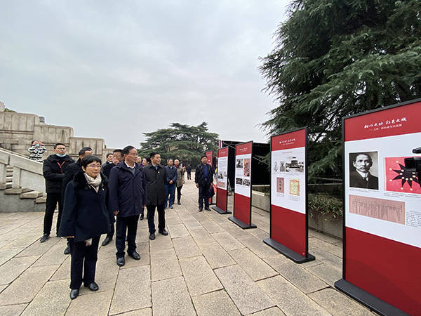 集聚三家纪念馆馆藏精华,"上海·党的诞生地"巡展亮相南京_展览