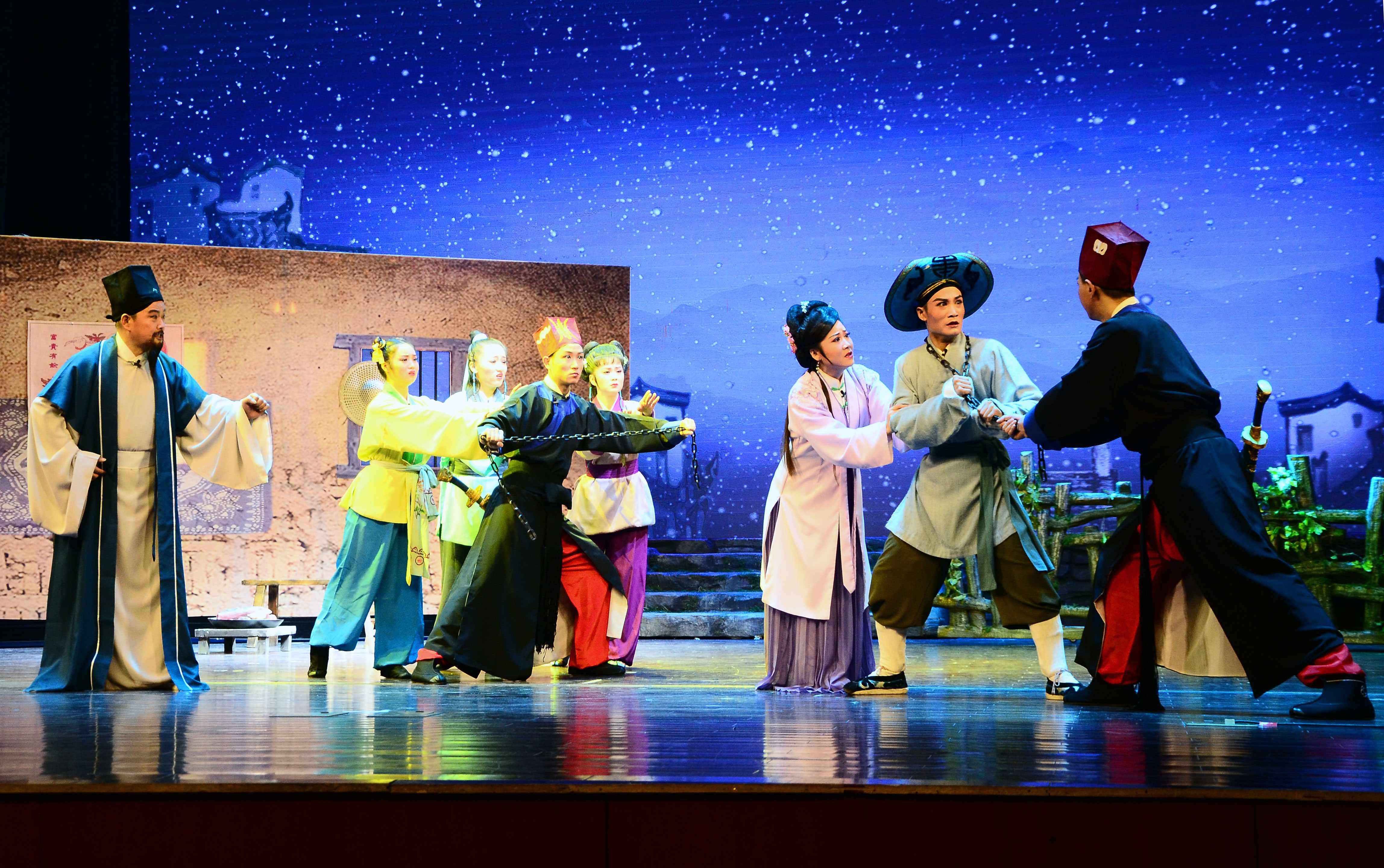 合肥雨中语庐剧团上海演出《三孝口》获赞 民营院团开拓广阔舞台