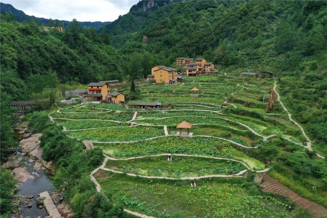 美热门旅游打卡地畅享中益乡的冬日盛景