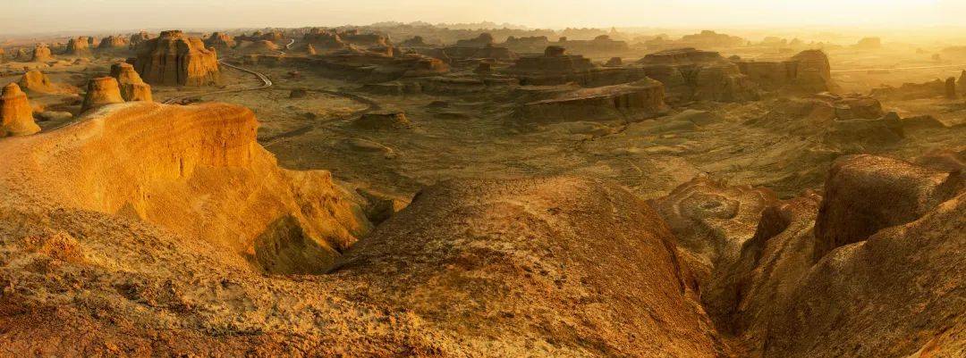 大秦赋乌尔禾大秦赋中邯郸取景地乌尔禾曾是湖底世界如今是世界魔鬼城