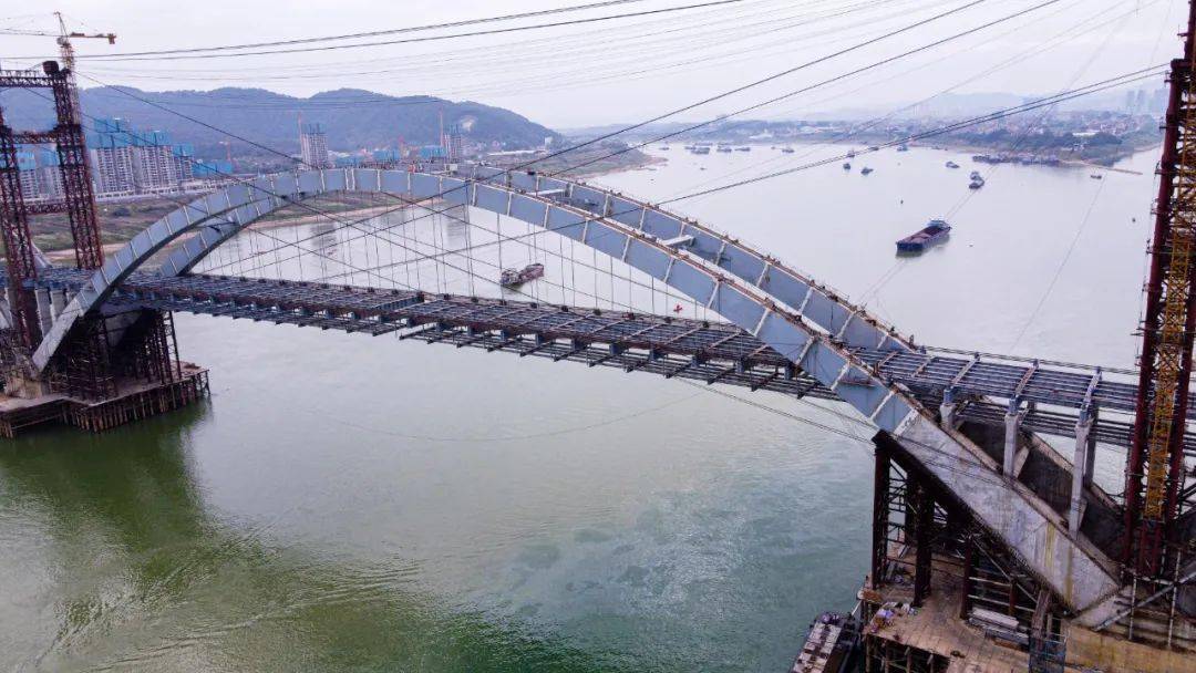 梧州西江四桥最新进展夜景亮化工程来袭春节前调试亮灯通车还远吗