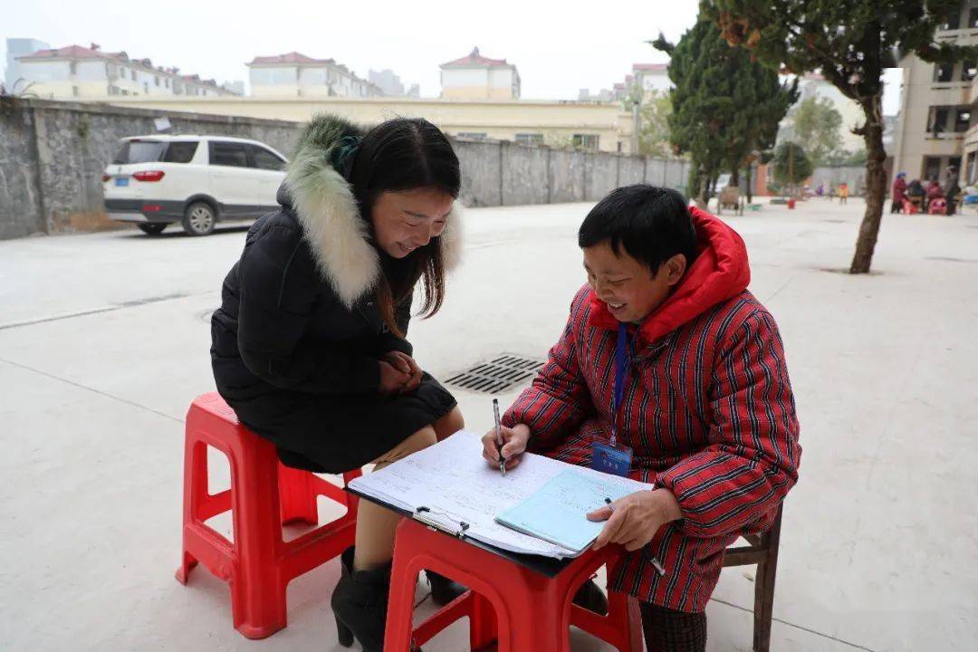 【高安人物】马春红:人口普查,她很"走心!