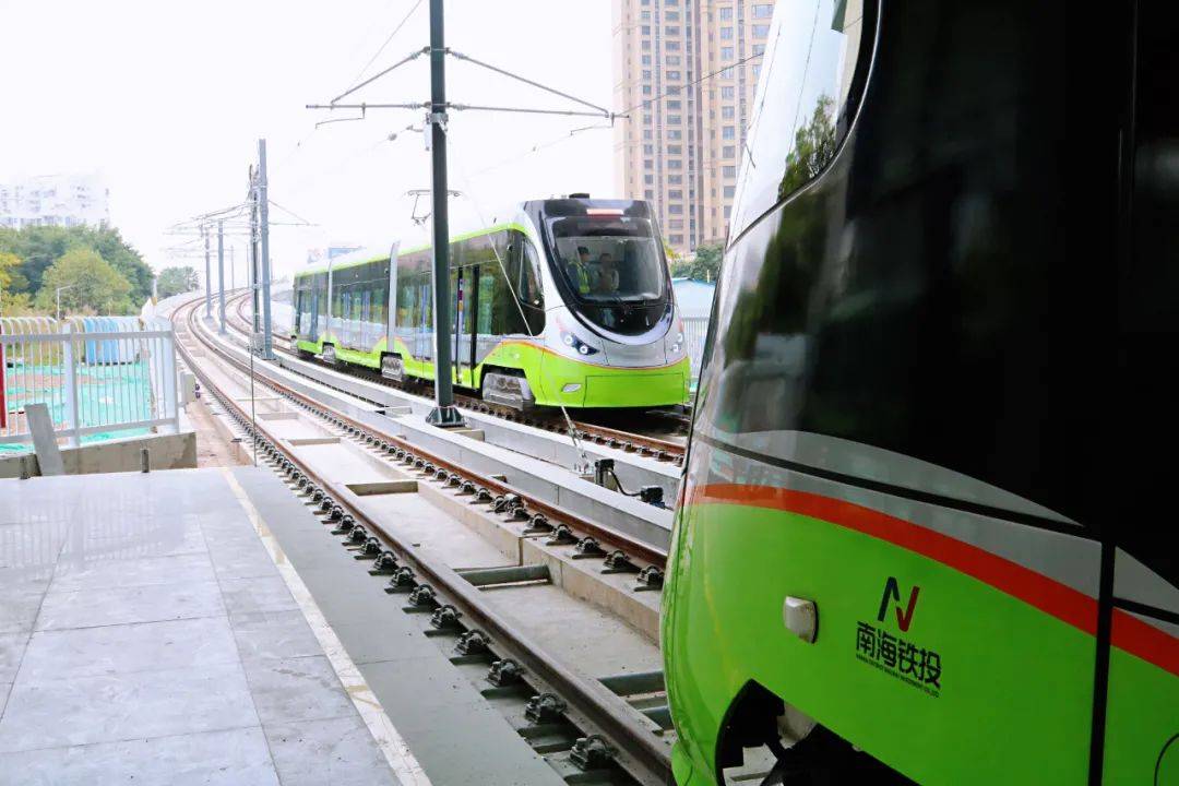 佛山地铁3号线开始铺轨南海新交通上轨道开跑了