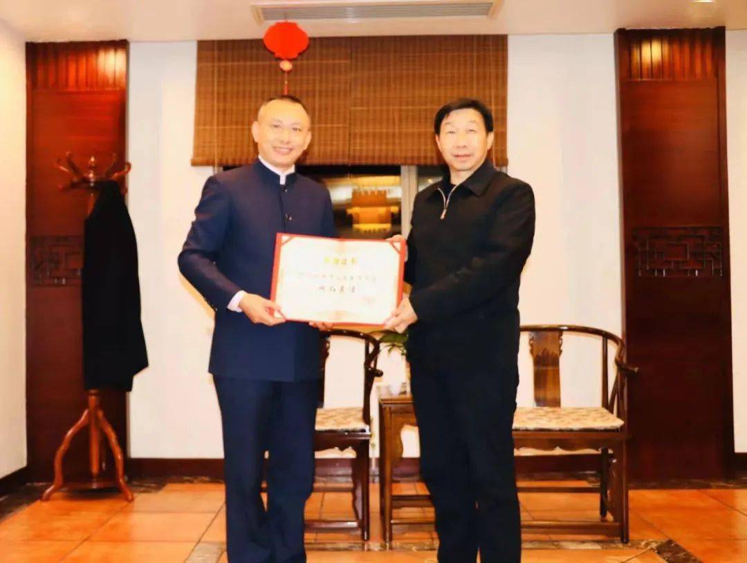 【头条】湖北省楚商联合会秘书长蹇宏一行走进恩施州人民政府_手机
