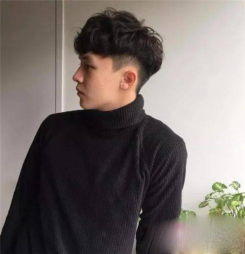 韩国男生最新短发发型帅气新潮不用整理超省时