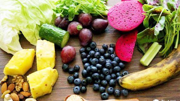 给身体补粗纤维就能清肠道五大粗纤维水果就是便秘的克星