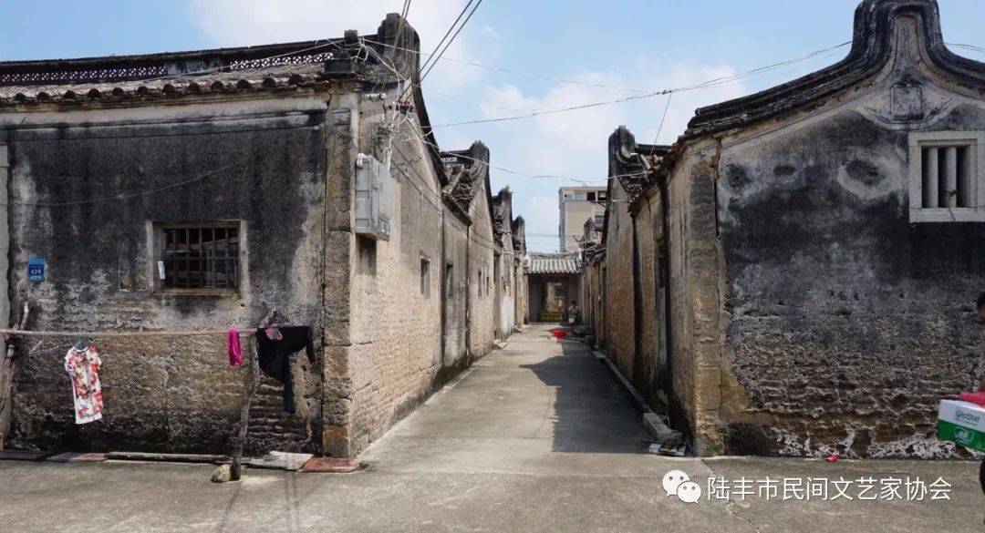 博社村,位于广东省陆丰市甲西镇东南部,处于滨海平原地区.