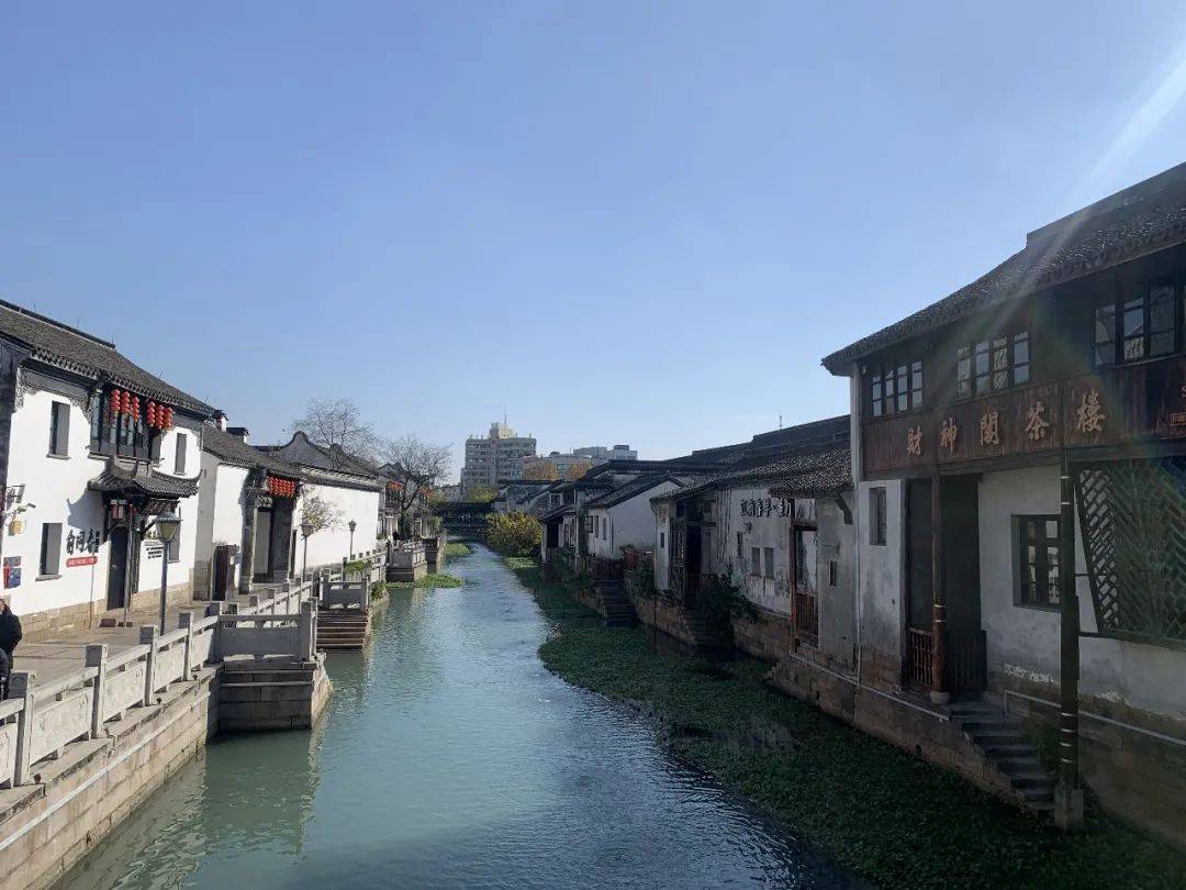 傳統與新意碰撞狀元街年貨節,小西街創意生活市集湖州市歷史文化街區