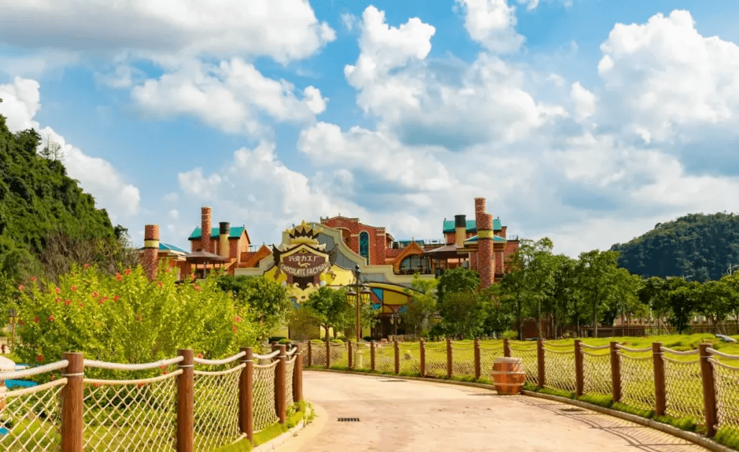 招募社区生日会打卡英德巧克力小镇