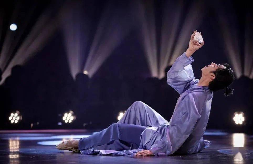 跨年必看风暴男团舞蹈秀以舞之名告别2020