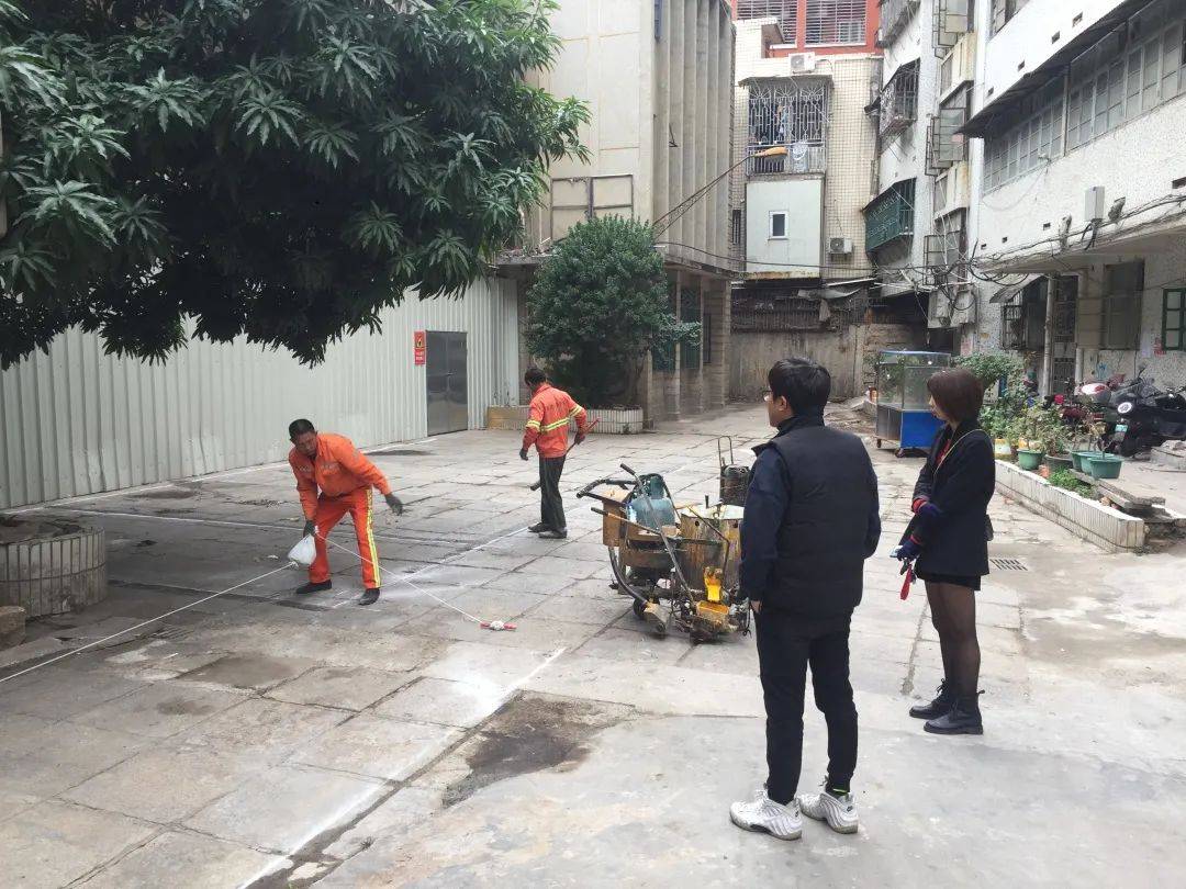 旧电力宿舍小区施工高霞社区路面施工青新社区路面施工12月16-17日