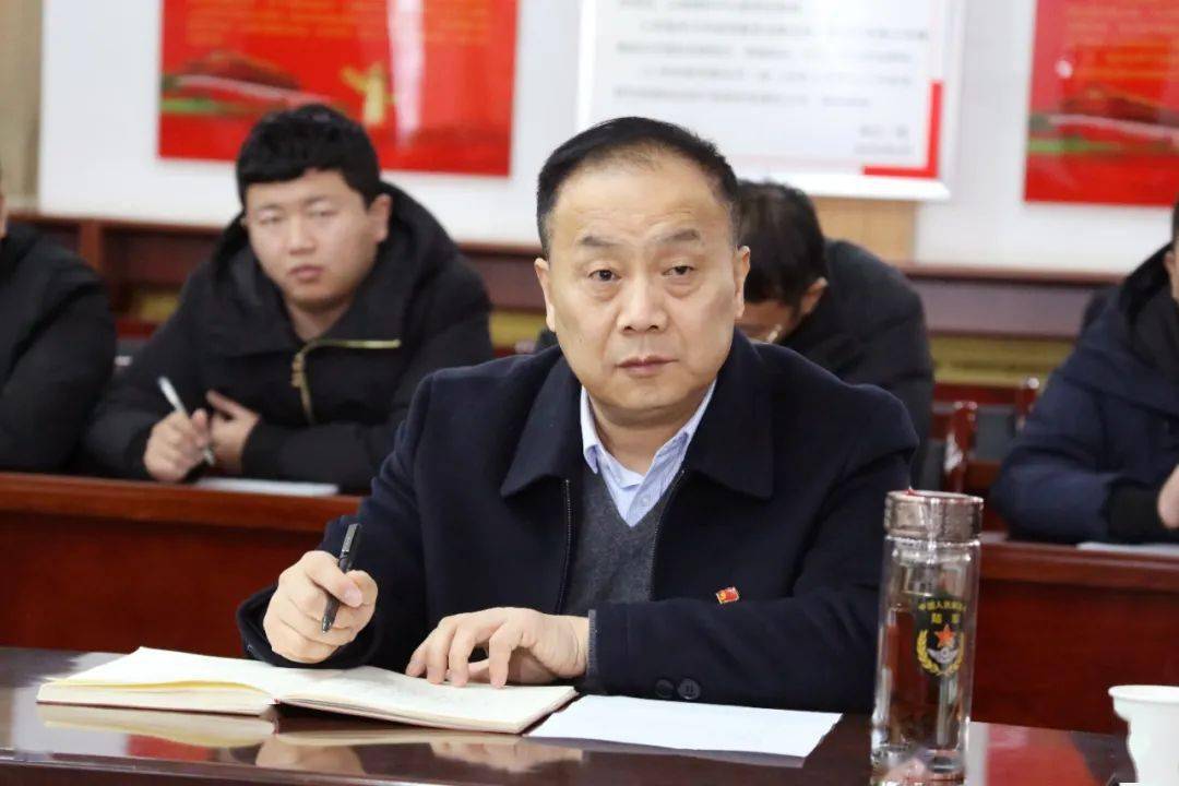 商丘市一高第一行管支部召开第四季度党员大会