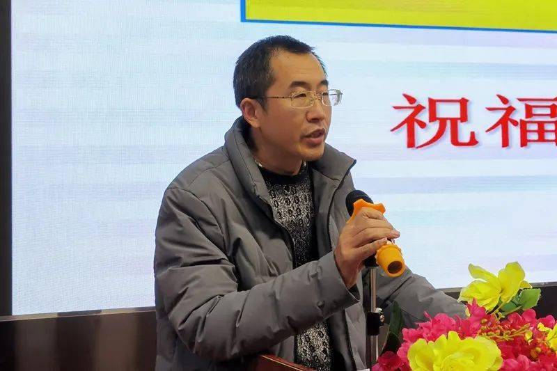 高效落实提质课堂 ——山西省特级教师,忻州一中副校长吕羡平应邀到