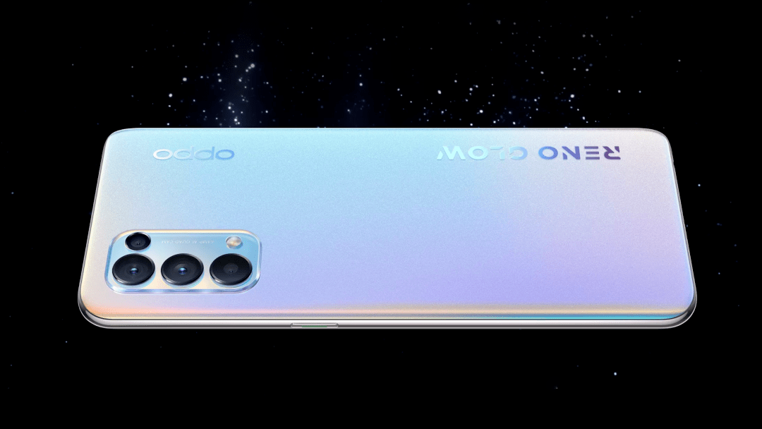 oppo reno 5擁有時尚的外觀設計,星河入夢,月夜黑,極光藍三款配色十分